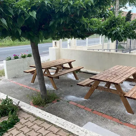 Restaurant Chez Nous 酒店 Fitou